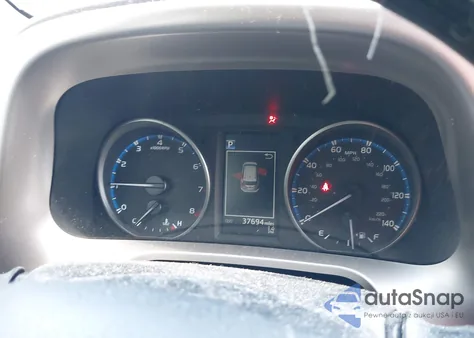 2018 Toyota Rav4 Xle from USA, damaged, VIN JTMRFREV7JJ241063